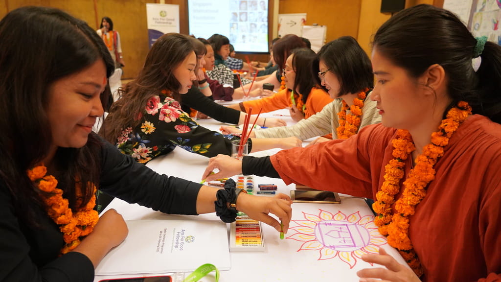 Guided by the Partners for Youth Empowerment facilitation toolkit, A4G Fellows reconnected through a collaborative art activity which shared about their personal growth since meeting in Singapore, as well as their intent for the programme in Delhi. 