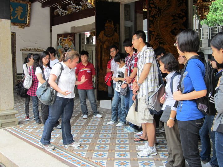 Friends of Singapore: Heritage & cultural trails for NP students