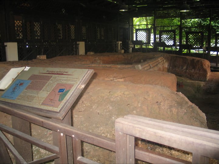 Friends of Singapore: Heritage & cultural trails for NP students