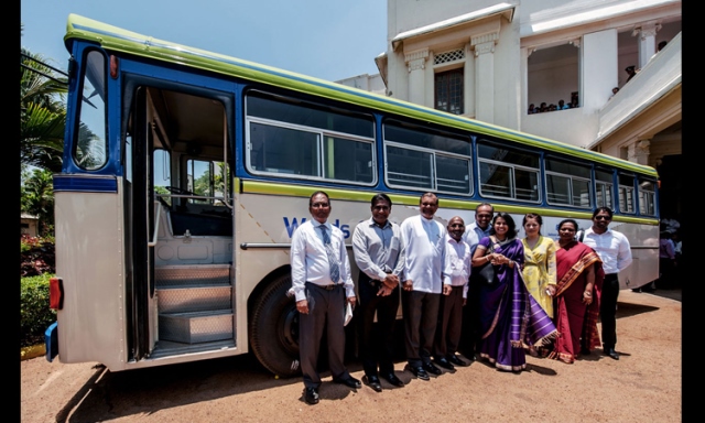 A mobile library sponsored by Modern Montessori International Group (MMI) was donated to the Jaffna Public Library for operation among 38 schools and institutions, reaching out to an estimated 3,000 youths between 10 to 18 years.