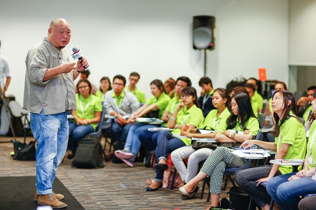 Benny Se Teo spoke on how he turned his life around, paying it forward by training and employing former drug offenders at Eighteen Chefs.