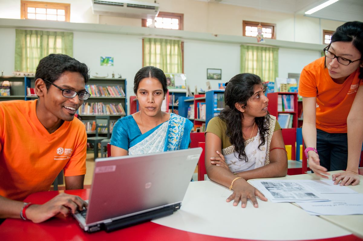 Volunteer librarians from NLB will share their experiences in Singapore’s youth’s library services and train Jaffna librarians in outreach techniques used to encourage youths in using English as a communication tool.
