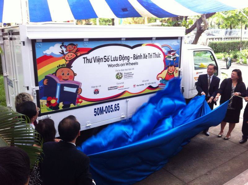 Ta dah! The SIF's Words on Wheels mobile library unveiled in Ho Chi Minh City this morning.
