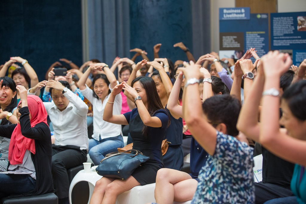 Everyone gamely participating in the storytelling session by Roger Jenkins, Singapore's very own award-winning storyteller.