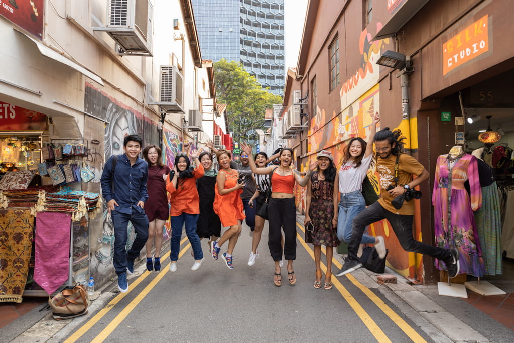 Our international friends saw the cultural vibrancy of Singapore when they visited Little India and Kampong Glam.