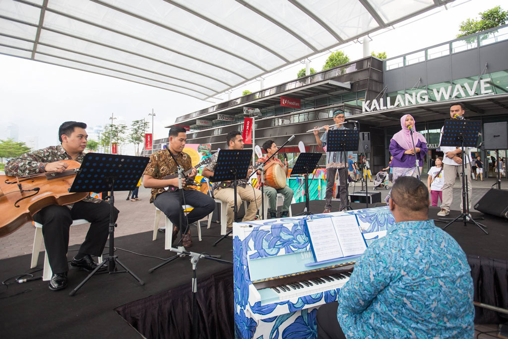 More than 1500 pianos have now been installed in 50 cities across the globe, from London to Lima, bearing the simple invitation Play Me, I’m Yours.