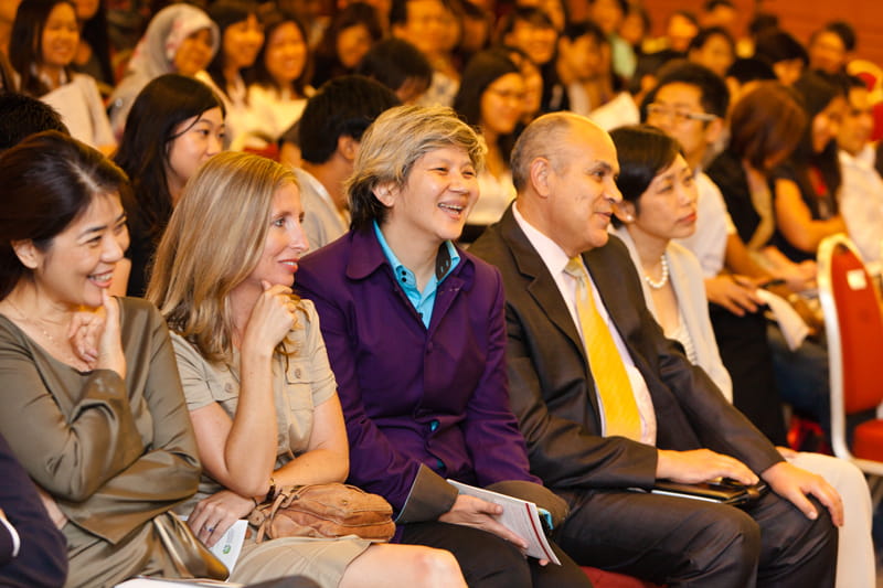 The audience, which includes Mexican Ambassador to Singapore, HE Antonio Villegas (yellow tie), heard about Earth Hour’s strategies on the effective integration of digital and social media as a catalyst for change