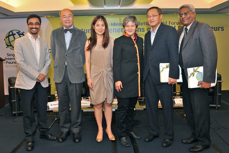 (from left): Mr Aaron Maniam; Mr Mechai Viravaidy; Executive Director of SIF, Ms Jean Tan; Ms Elim Chew, Mr Willie Cheng and moderator, Mr Augustine Anthuvan