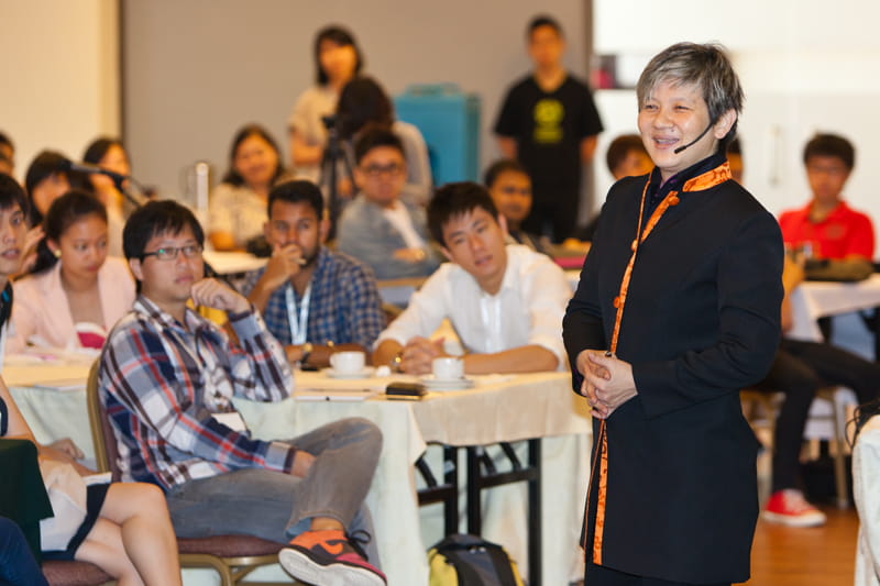 SIF Governor and social innovator, Elim Chew, opens YSE 2012, sharing with participants on “how winners are made”