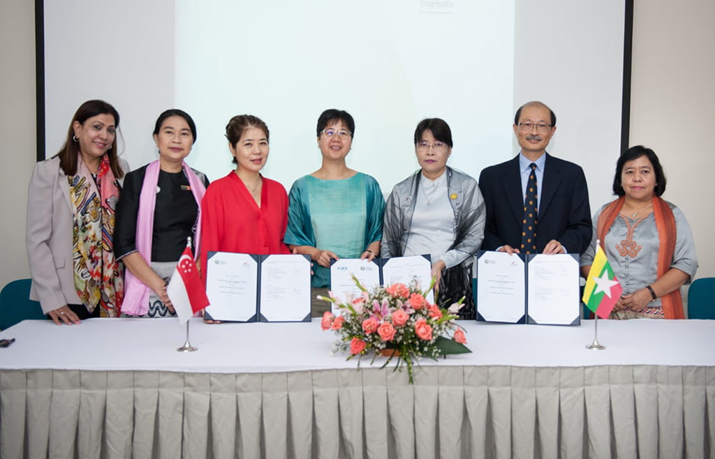 Representatives from SIF, YGH and SingHealth after signing off on Letters of Agreement to mark the launch of the Comprehensive Trauma Rehabilitation Care Project.