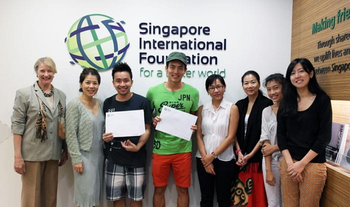 From left to right: Patricia Miller, Assistant Director of International Volunteering; Jean Tan, Executive Director of SIF; Gino, chef and co-owner of Two Cooks and a Pan Gino; restaurant co-owner Liew Kah Hoong and SIF staff