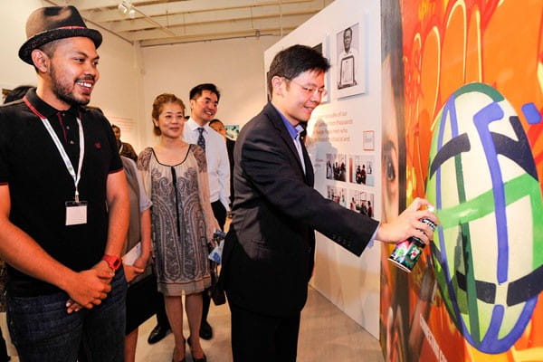 The official launch on 15 November, attended by Acting Minister for Culture, Community and Youth, Lawrence Wong, saw an attendance of more than 200 guests from the diplomatic and arts communities.