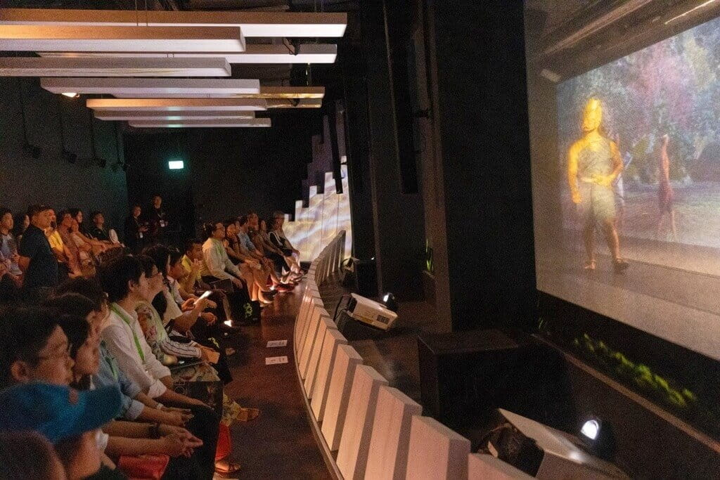 Participants at SIF Connects! enjoyed a front-row view of key moments in Singapore’s history from as far back as 1299 through the multimedia sensory experience, “From Singapore to Singaporean: The Bicentennial Experience.”